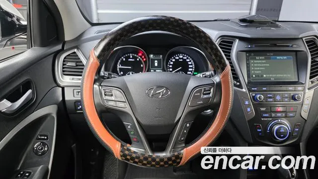Hyundai Santa Fe 2017 thumb 12