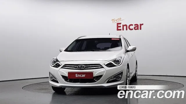 Hyundai i40 2013 thumb 2
