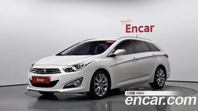Hyundai i40 2013 thumb 12