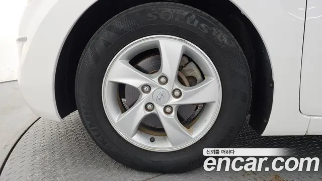 Hyundai Avante 2012 thumb 5