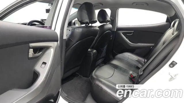 Hyundai Avante 2012 thumb 12