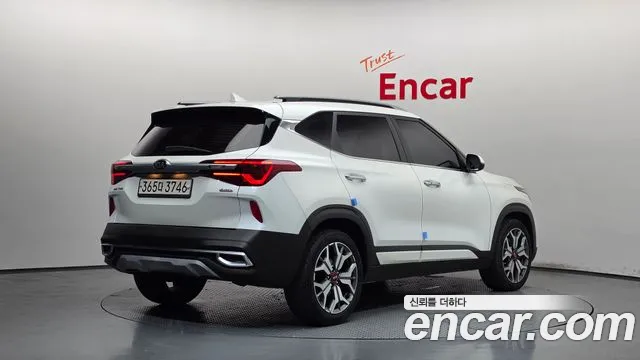Kia Seltos 2020 thumb 2