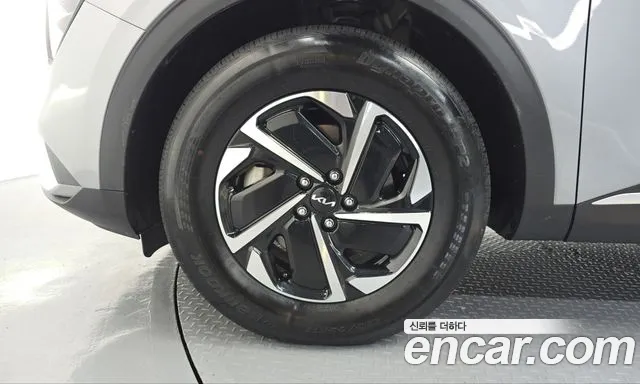 Kia Sportage 2023 thumb 5