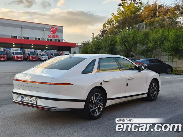 Hyundai Grandeur 2023 thumb 2