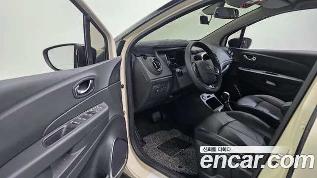 Renault-KoreaSamsung Captur 2018 thumb 11