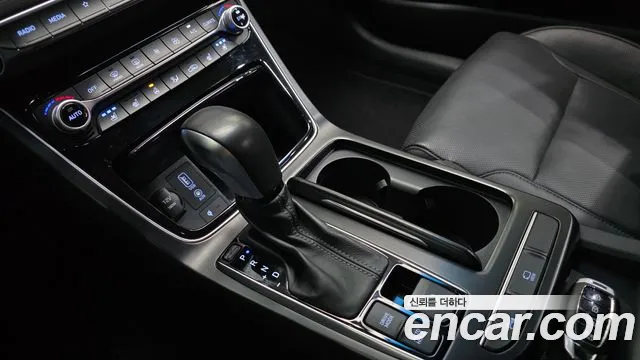 Hyundai Grandeur 2018 thumb 9