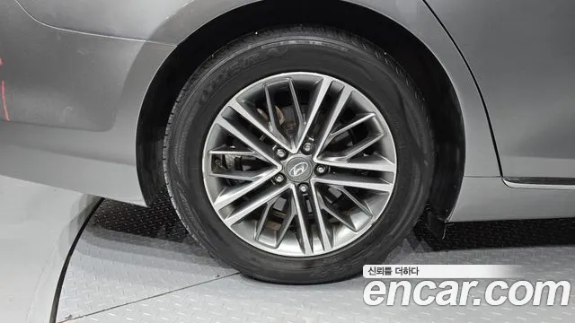 Hyundai Grandeur 2016 thumb 5