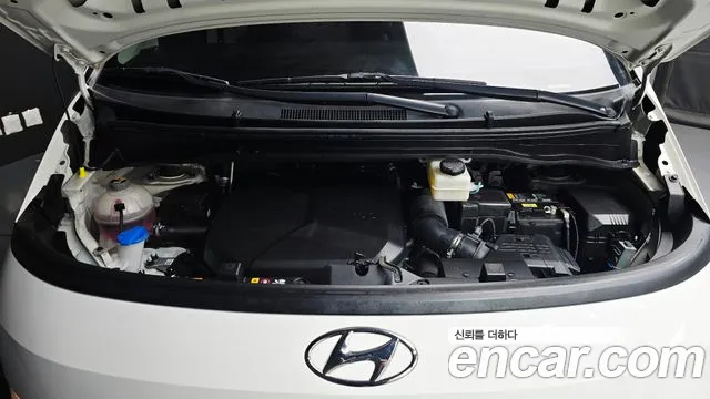 Hyundai Staria 2022 thumb 6