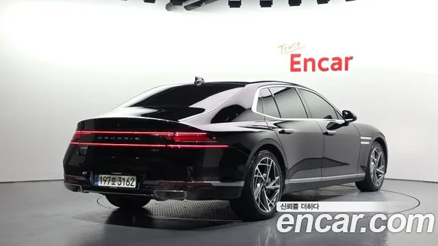 Genesis G90 2022 thumb 2