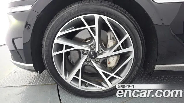 Genesis G90 2022 thumb 5