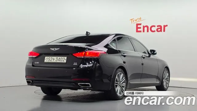 Genesis G80 2017 thumb 2