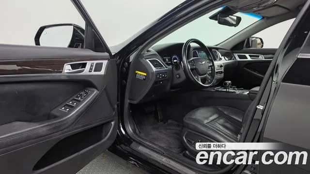 Genesis G80 2017 thumb 11