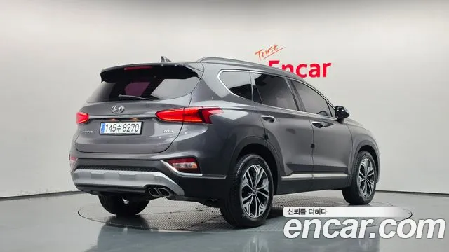 Hyundai Santa Fe 2018 thumb 2