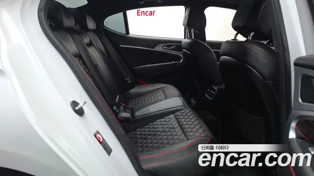 Genesis G70 2018 thumb 11