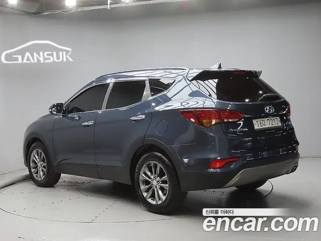 Hyundai Santa Fe 2017 thumb 2