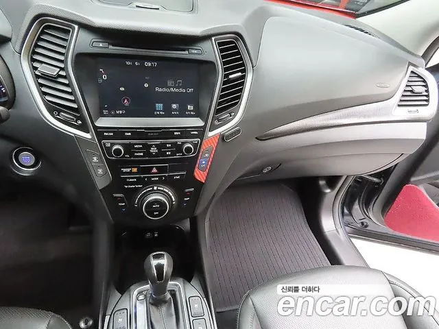 Hyundai Santa Fe 2017 thumb 9