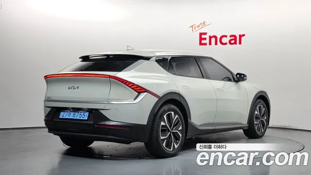 Kia EV6 2022 thumb 2