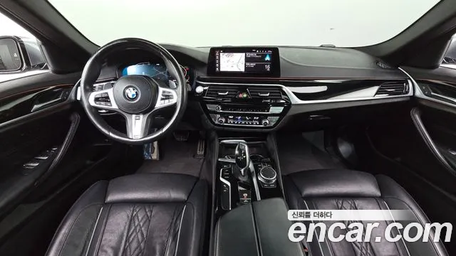 BMW 5-Series 2020 thumb 7