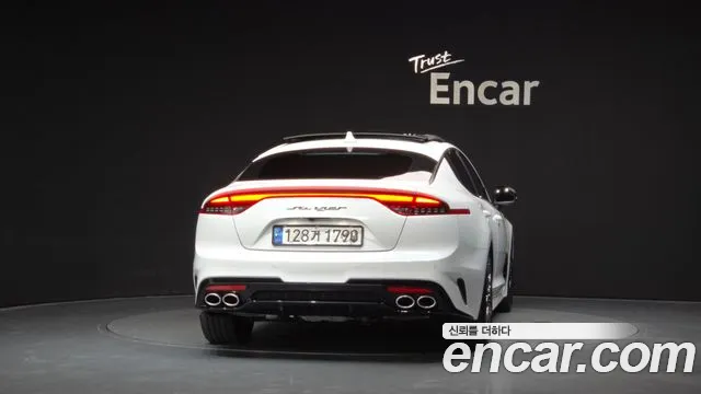 Kia Stinger 2020 thumb 4