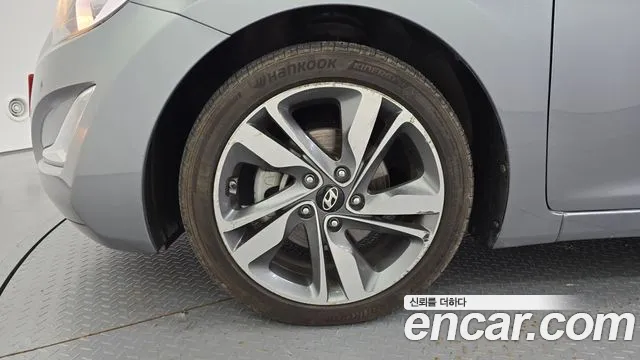 Hyundai Avante 2015 thumb 5