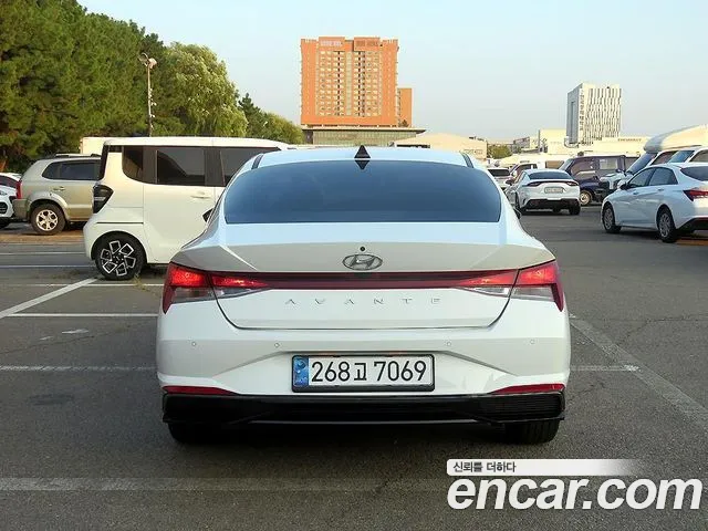 Hyundai Avante 2022 thumb 3