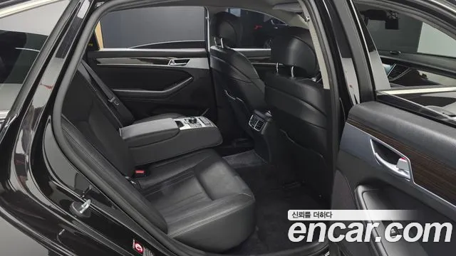Genesis G80 2018 thumb 12