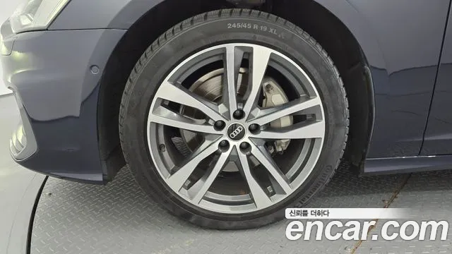 Audi A6 2022 thumb 5