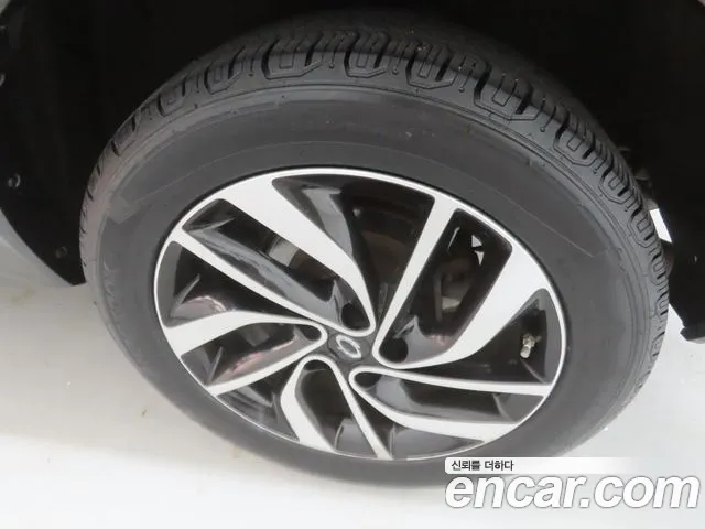 Renault-KoreaSamsung QM5 2015 thumb 5