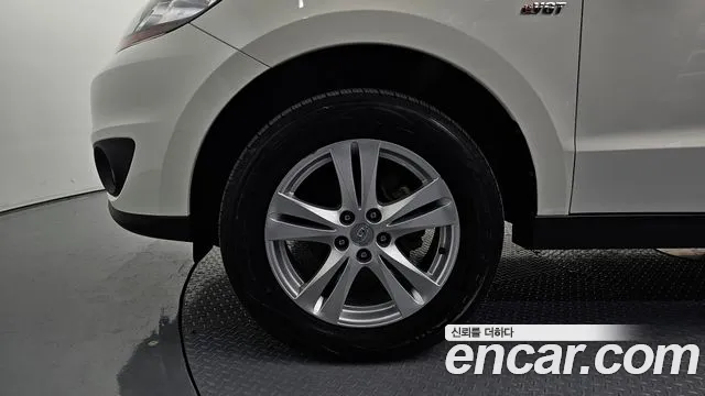 Hyundai Santa Fe 2010 thumb 5