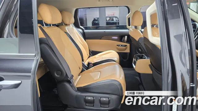 Kia Carnival 2020 thumb 11