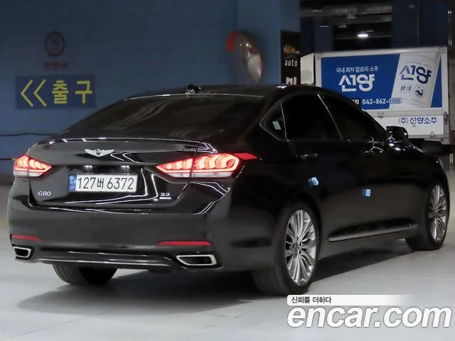Genesis G80 2018 thumb 2