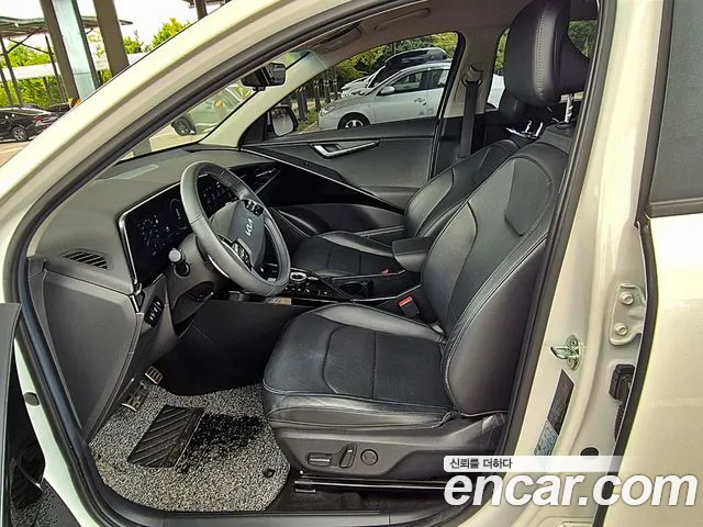 Kia Niro 2023 thumb 7