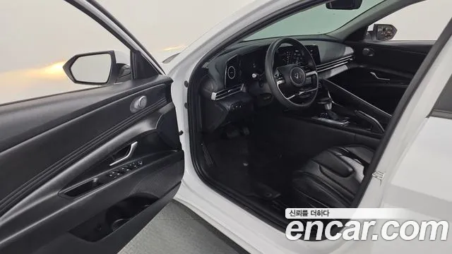 Hyundai Avante 2022 thumb 10