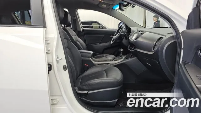 Kia Sportage 2013 thumb 11