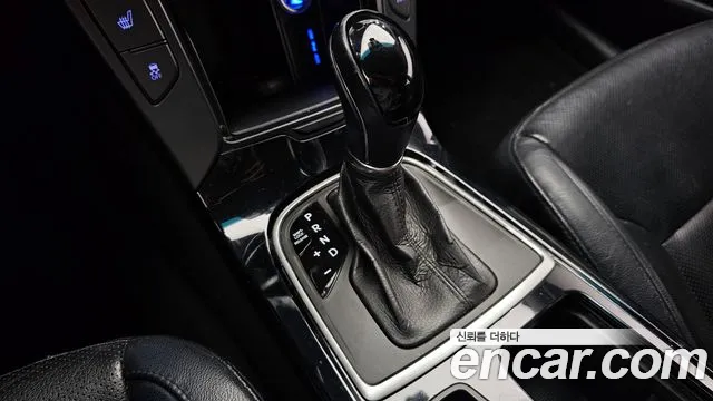 Hyundai i40 2012 thumb 9