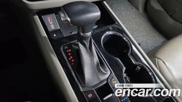 Kia Carnival 2020 thumb 9