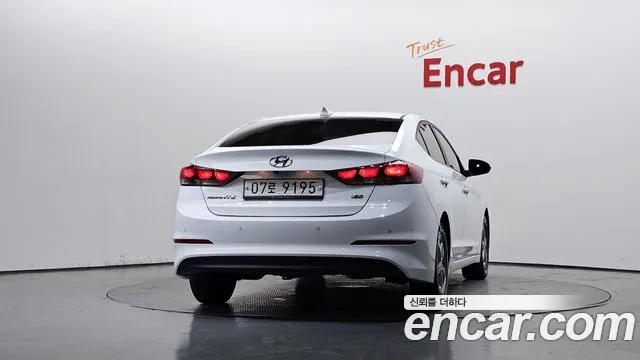 Hyundai Avante 2018 thumb 4