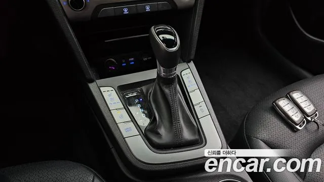 Hyundai Avante 2018 thumb 9