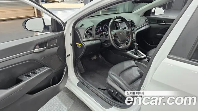 Hyundai Avante 2018 thumb 10