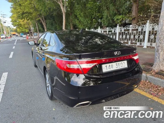 Hyundai Grandeur 2014 thumb 4