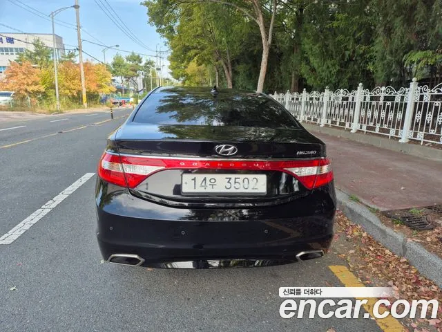 Hyundai Grandeur 2014 thumb 5