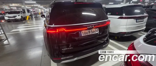 Kia Carnival 2021 thumb 11