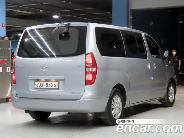 Hyundai Starex 2015 thumb 4