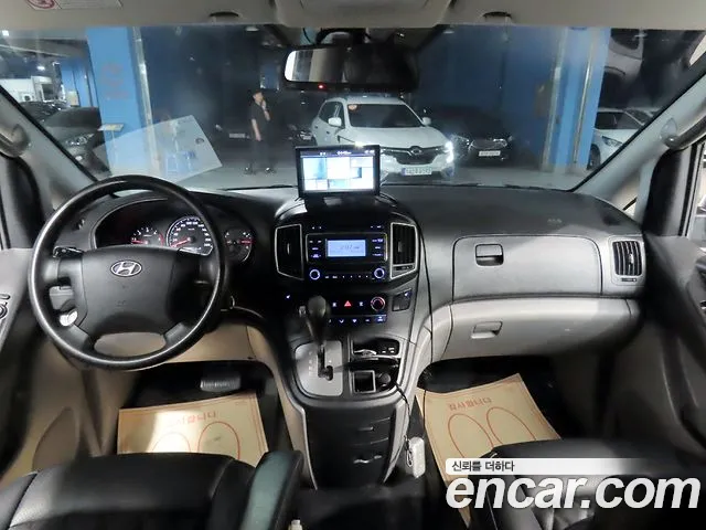 Hyundai Starex 2015 thumb 5