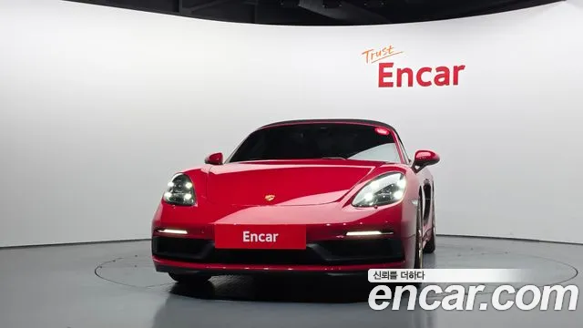 Porsche Cayman 2022 thumb 3