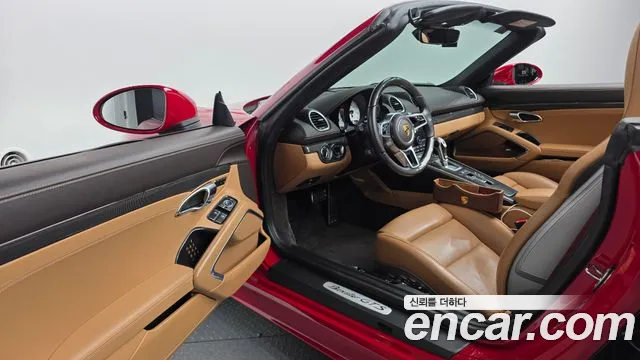 Porsche Cayman 2022 thumb 10