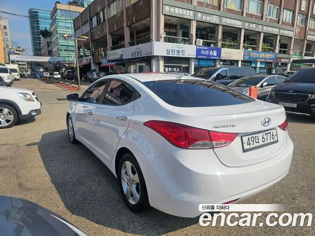 Hyundai Avante 2012 thumb 5
