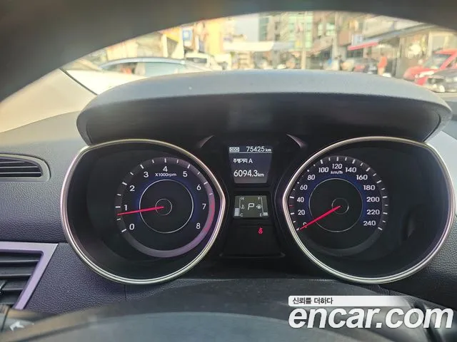 Hyundai Avante 2012 thumb 9