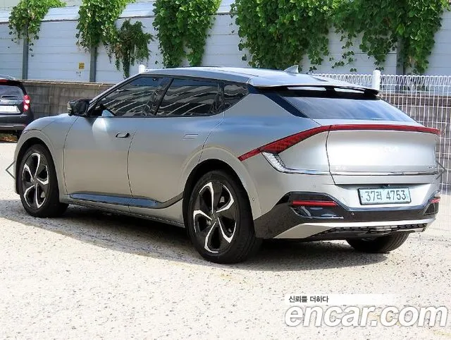 Kia EV6 2021 thumb 3