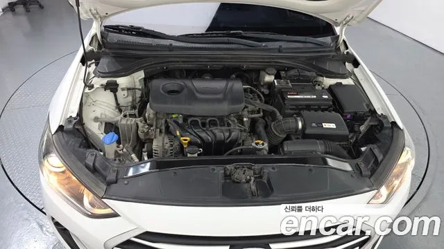 Hyundai Avante 2017 thumb 5